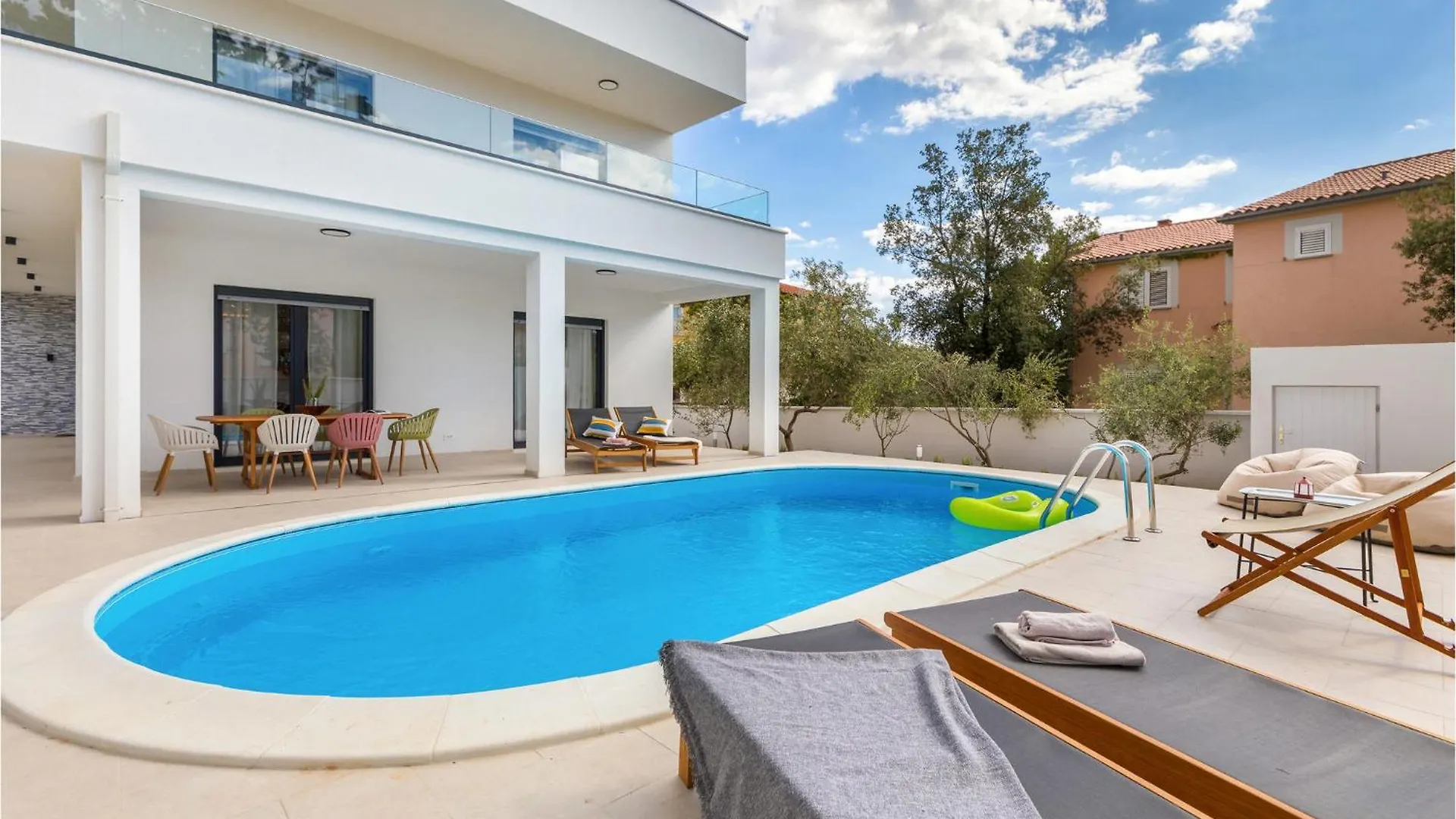 Nice Home In Barbariga With Kitchen